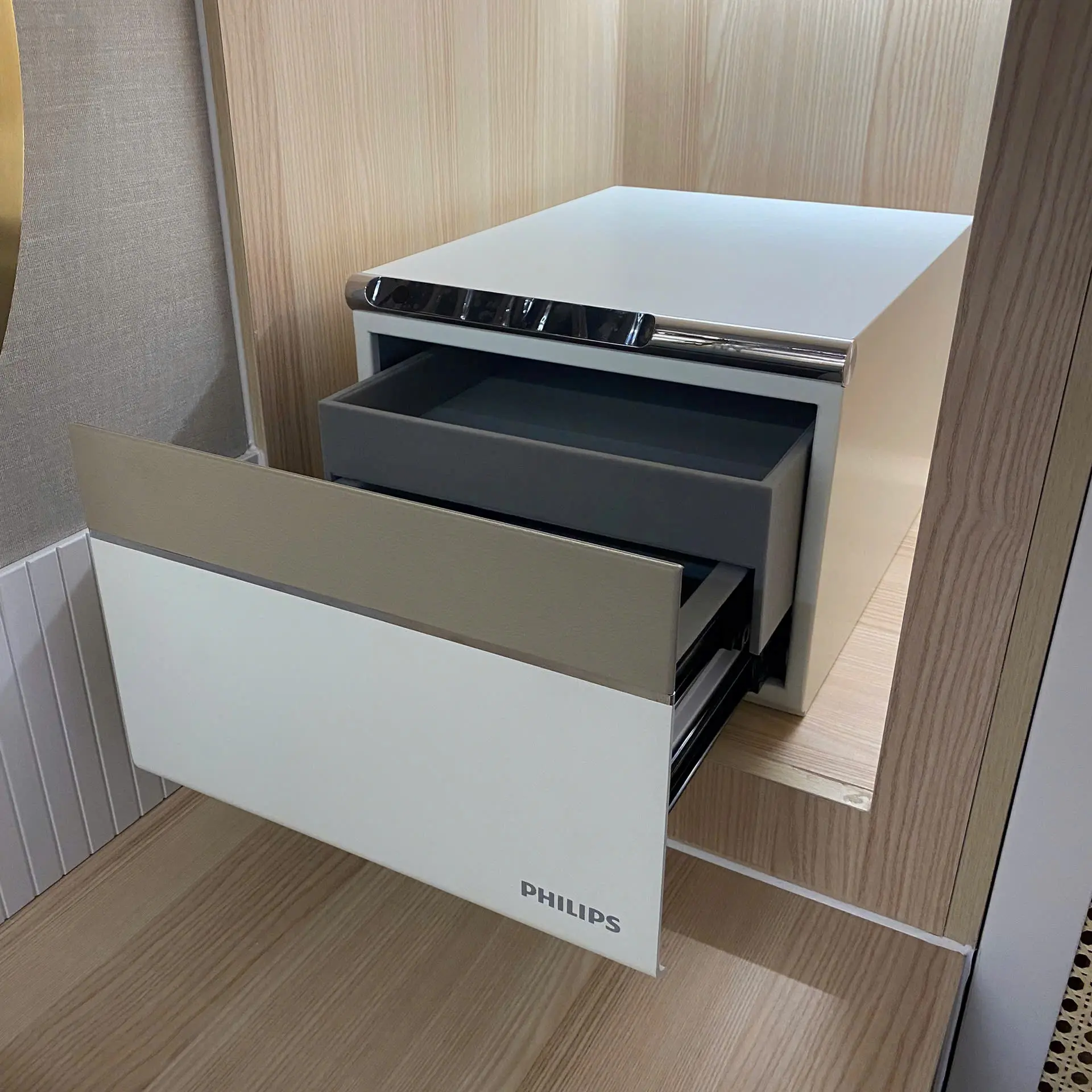 ket-sat-philips-SBX602_4